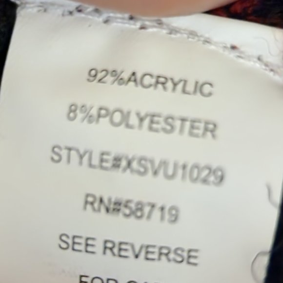 NY COLLECTION  Deep Red with black triangle and fringe.  XL - Picture 6 of 7